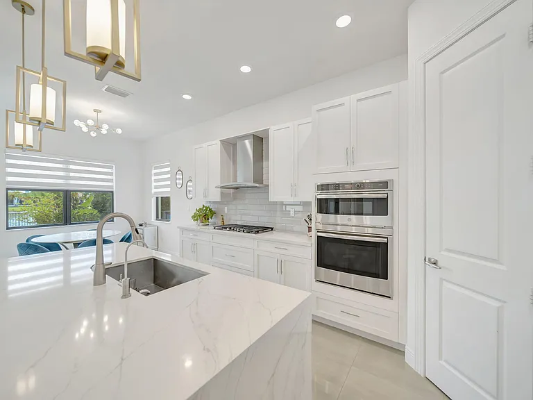 12055 Lake Trail Ln — Photo 17