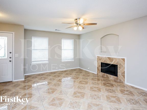 2nd image of 1615 Wavecrest Dr