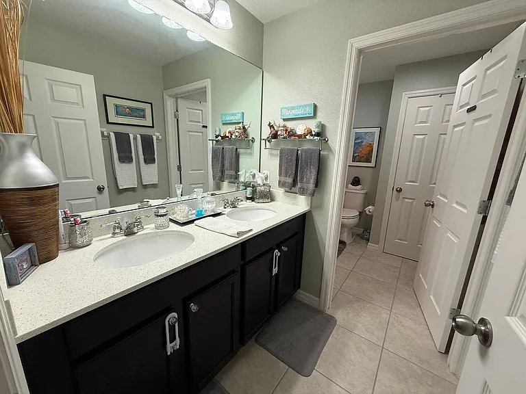 2228 Napone Ln — Photo 12