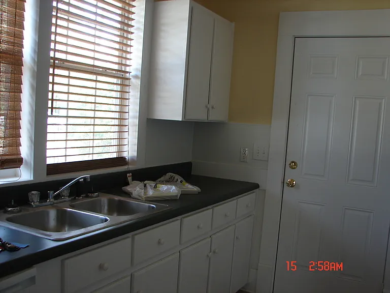 5362 Smith St — Photo 2