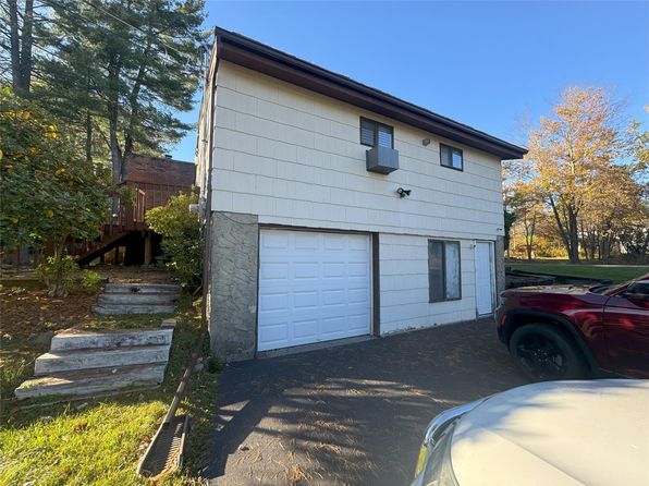 3 Milton Lane, Loch Sheldrake, NY 12759