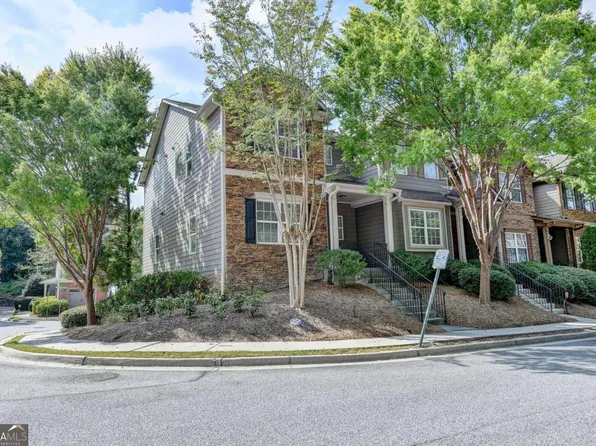 5245 Whiteoak Ave SE, Smyrna, GA 30080
