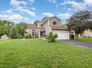 890 Tallgrass Dr, Bartlett, IL