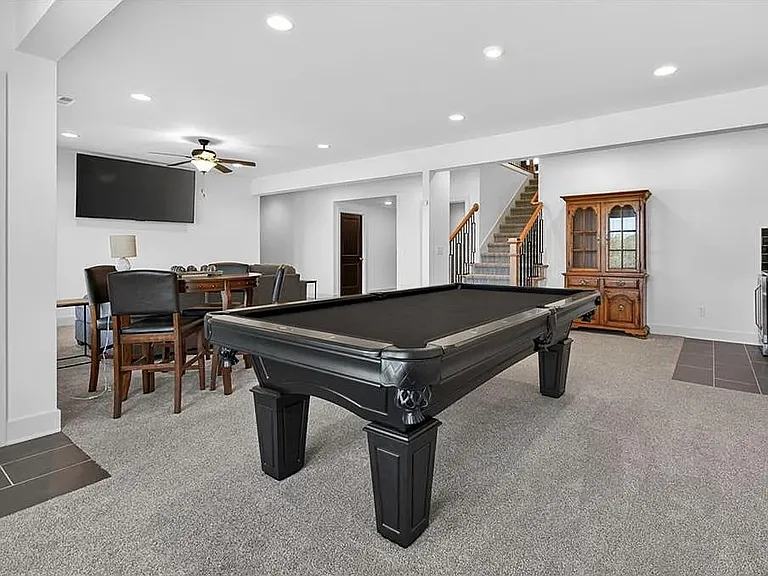 8808 N Clarion Ave — Photo 30