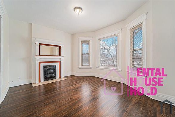 1st image of 214 E Philadelphia St Unit 3
