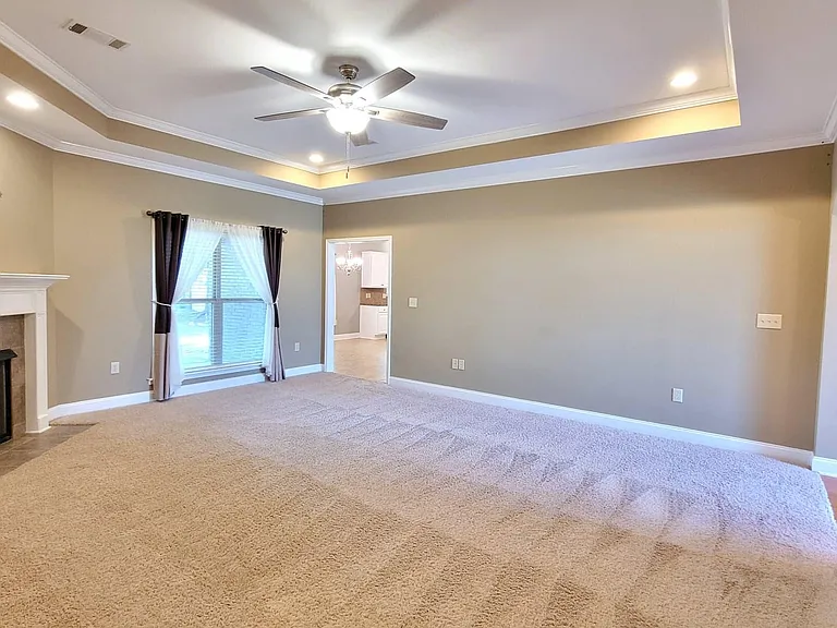 610 Coleman Way — Photo 2