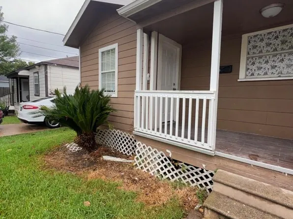 405 Johnson St #A, Pasadena, TX 77506