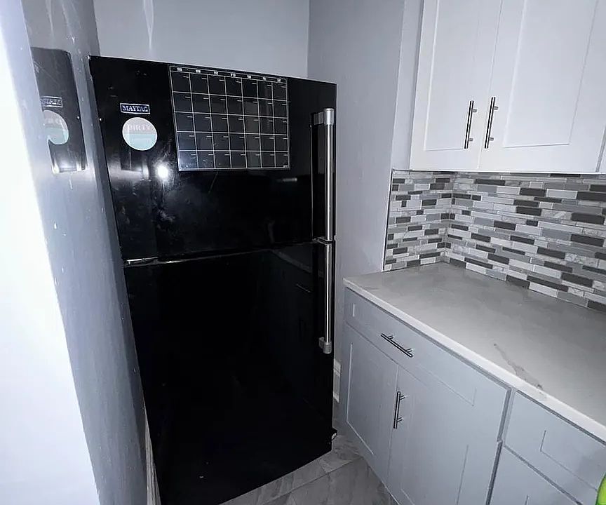 1st image of 267 Goldsmith Ave #6D