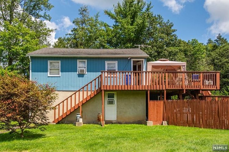 4 Delmont Rd, Hewitt, NJ 07421 Zillow