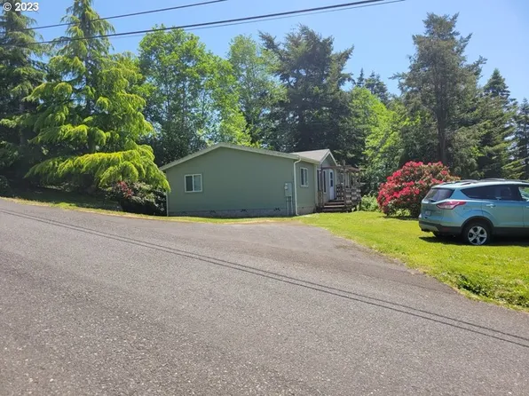 545 Queens Ave, Lakeside, OR 97449