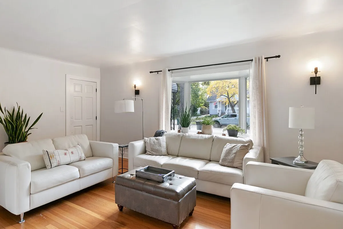 2 bed, $3,210 — Photo 3