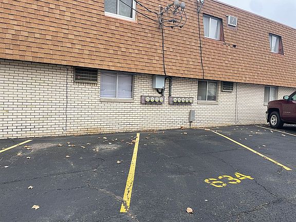 2nd image of 634 S 4th Ave #12