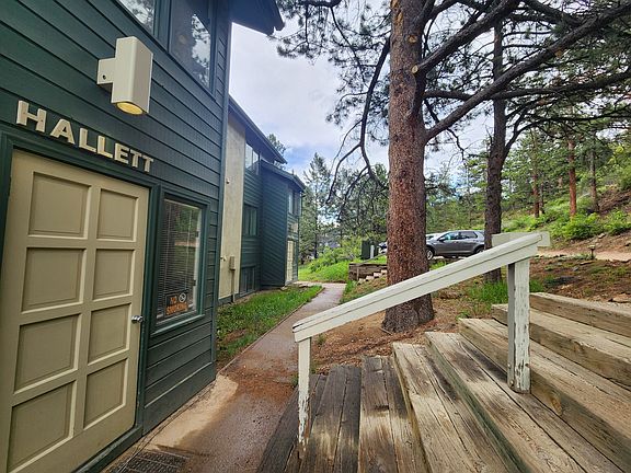 4th image of 200 Riverside Dr #1