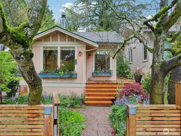 1514 NE 70th Street, Seattle, WA 98115