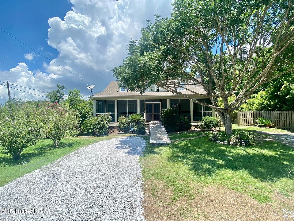 114 Menge Ave, Pass Christian, MS 39571 Zillow
