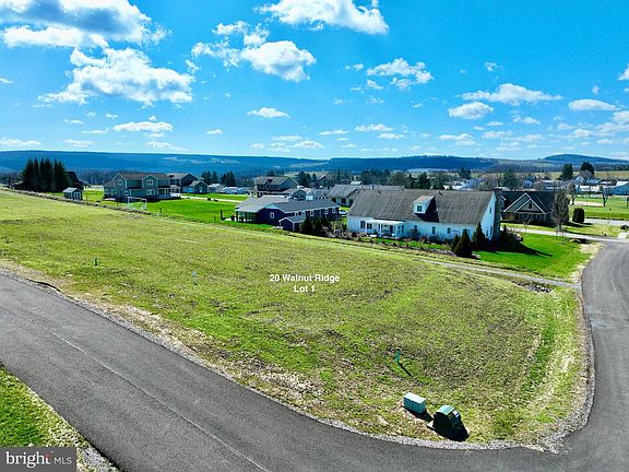 2nd image of 20 Walnut Rdg