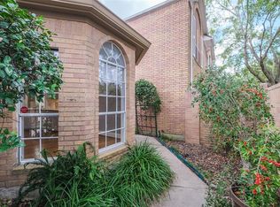 1334 Parkway Ct, Houston, TX 77077