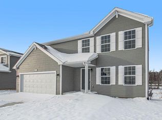 812 Parkwood Dr, Greenville, MI 48838