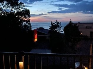 31 Shore Dr, Portage, IN 46368