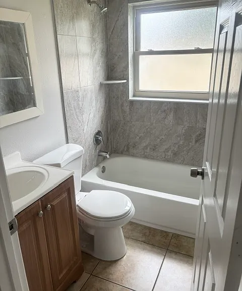 3329 Cypress Point Cir — Photo 17