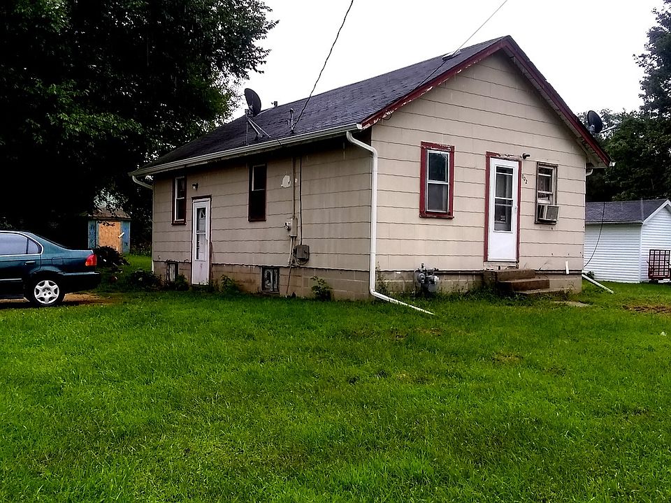 2nd image of 302 Euclid Ave