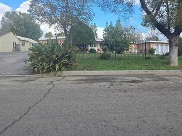 21335 Community St, Canoga Park, CA 91304