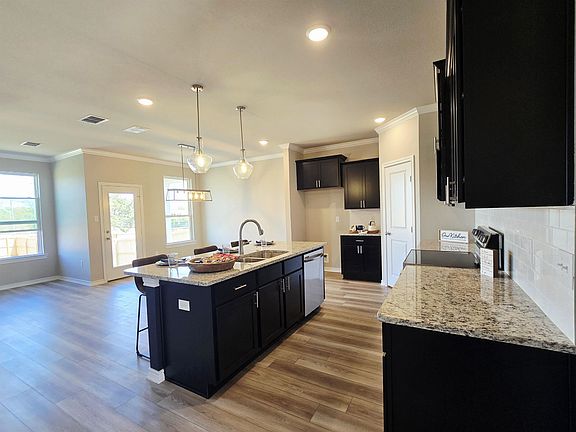 4th image of 1509 Grace Acres Ln