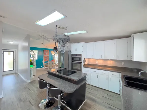 11422 S Carolina Dr, Bonita Springs, FL 34135