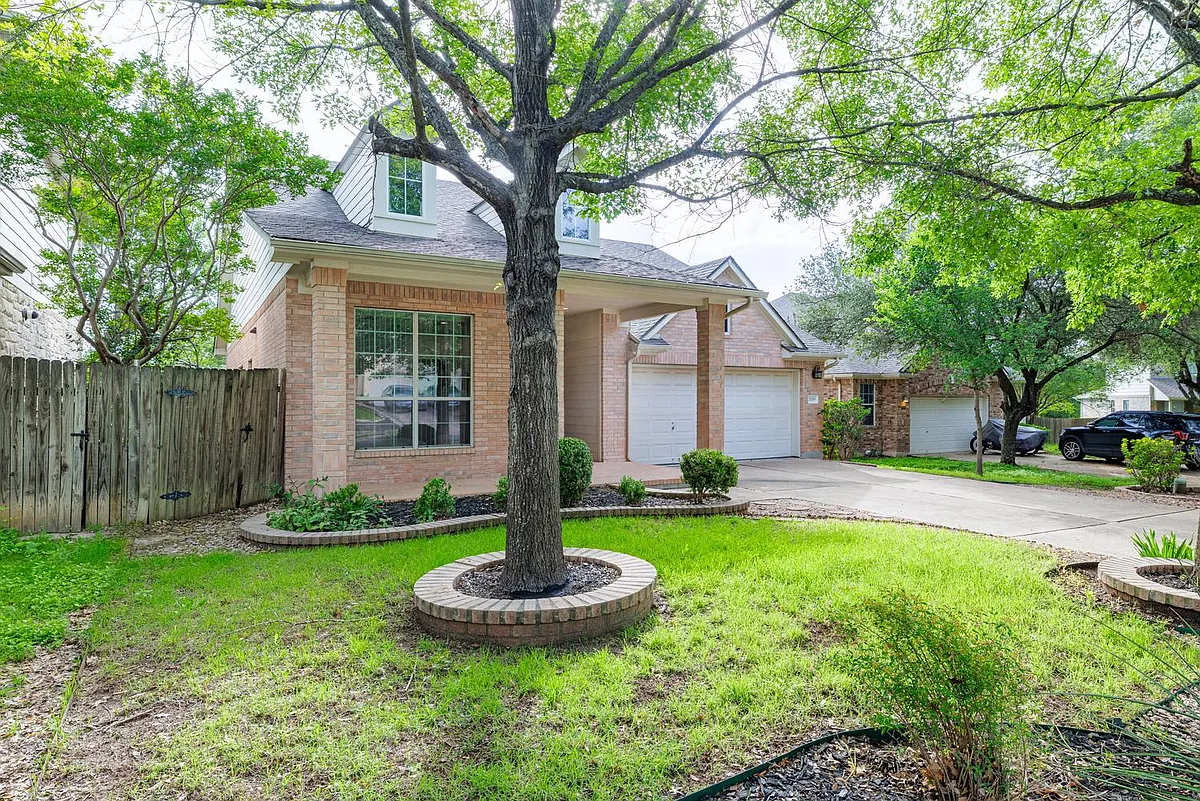Building Photo - 2009 Maize Bend Dr