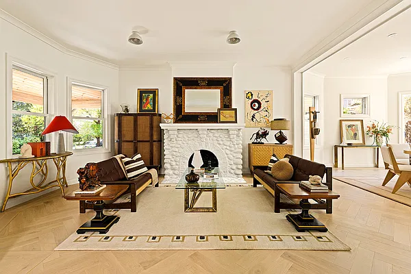 Living room, photo 1