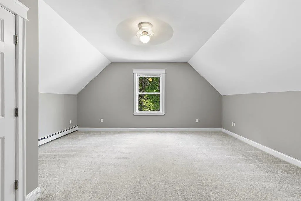4 bed, 2248 sqft, $3,750 — Photo 2
