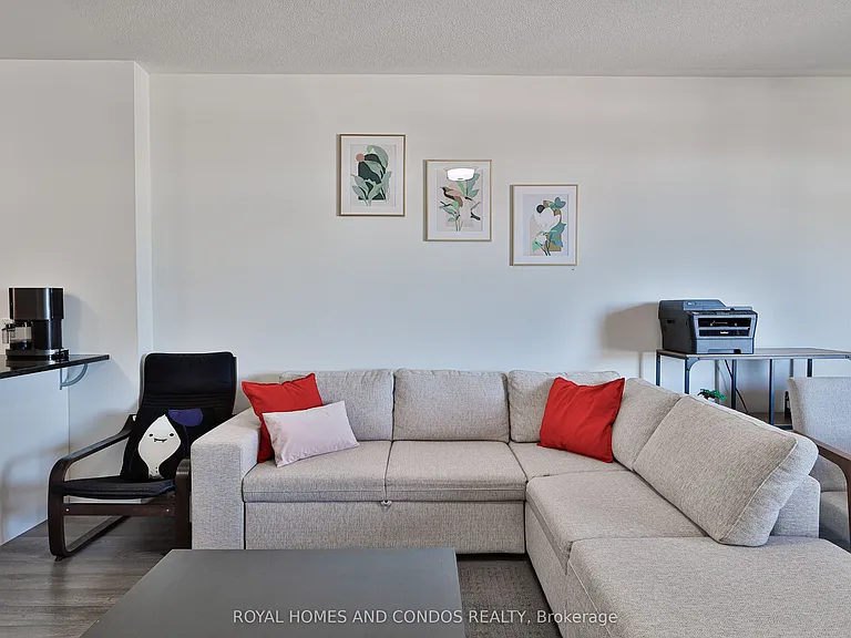 2 Adam Sellers St #601 — Photo 6