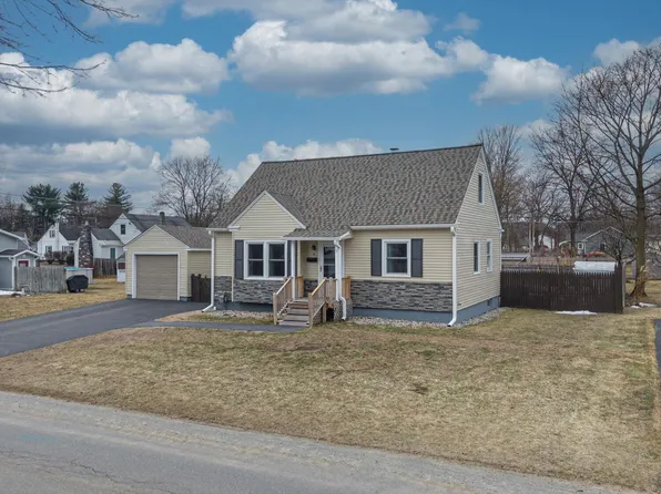 6 Moreau Drive, South Glens Falls, NY 12803