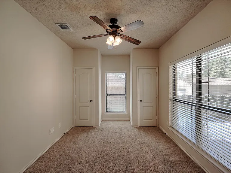 12460 Lyra Dr — Photo 27