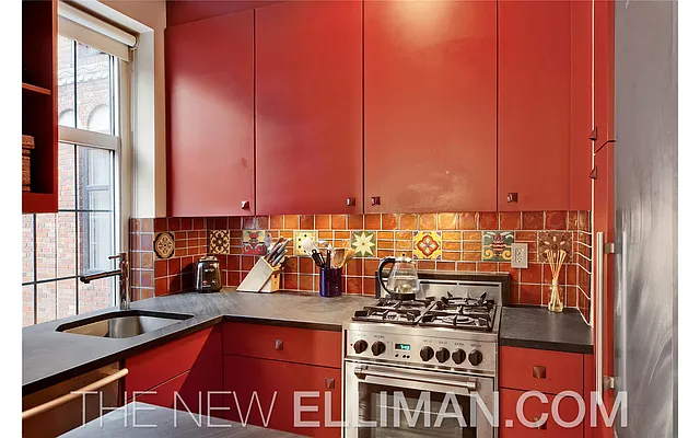 Sold by Douglas Elliman | media 4