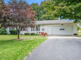 15365 Millard Rd, Three Rivers, MI 49093