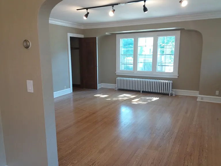 4105 N Bartlett Ave — Photo 3