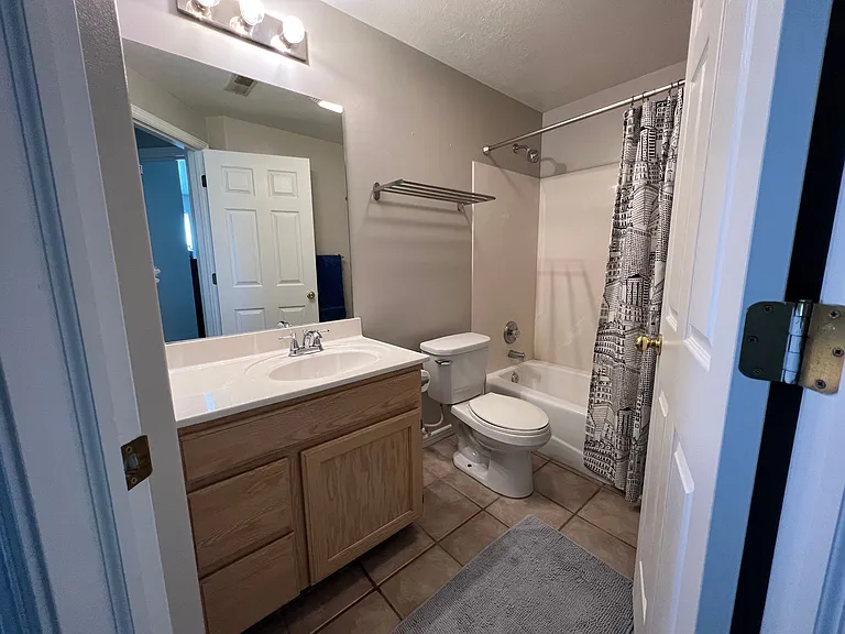 345 N Belmont Pl #140 — Photo 9