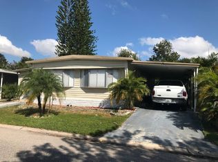 9043 Elliott Cir, Town N Country, FL 33615
