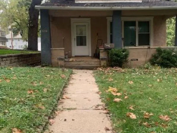 3420 Hawthorne Ave, Omaha, NE 68131
