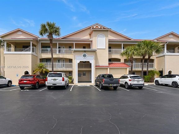 3rd image of 452 Bouchelle Dr APT 303