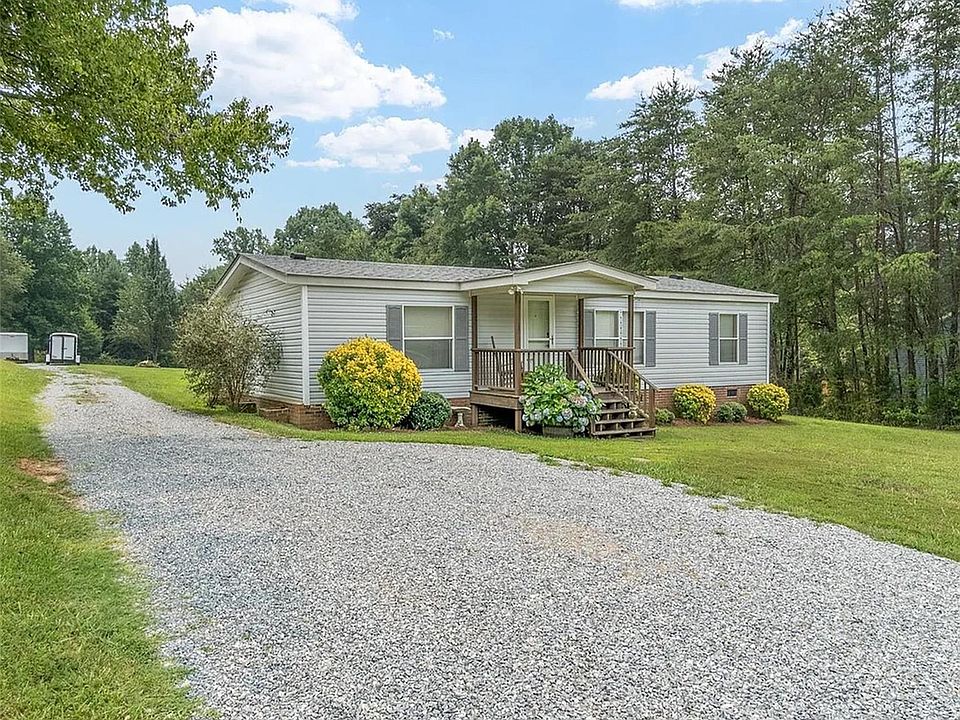 1st image of 4220 Mount Beulah Rd