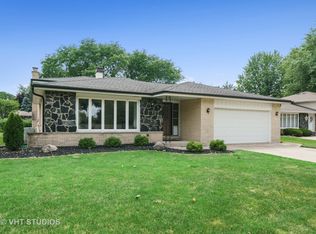 413 Claremont Dr, Downers Grove, IL 60516