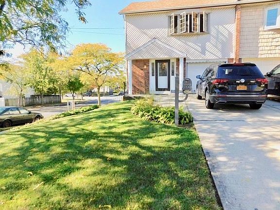 5th image of 288 Brookfield Ave