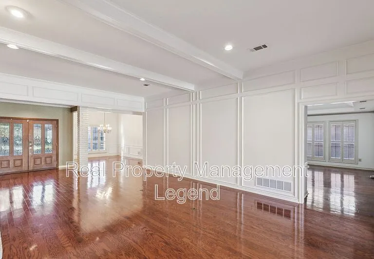 6505 Copper Creek Dr — Photo 3