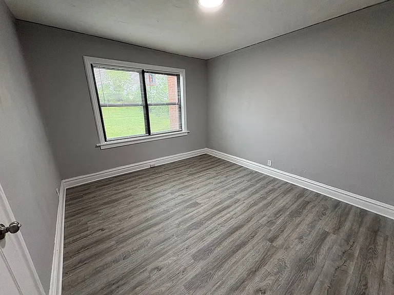 5345 Cabanne Ave — Photo 36
