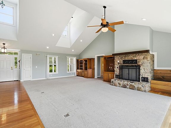 4th image of 9521 Brock Rd