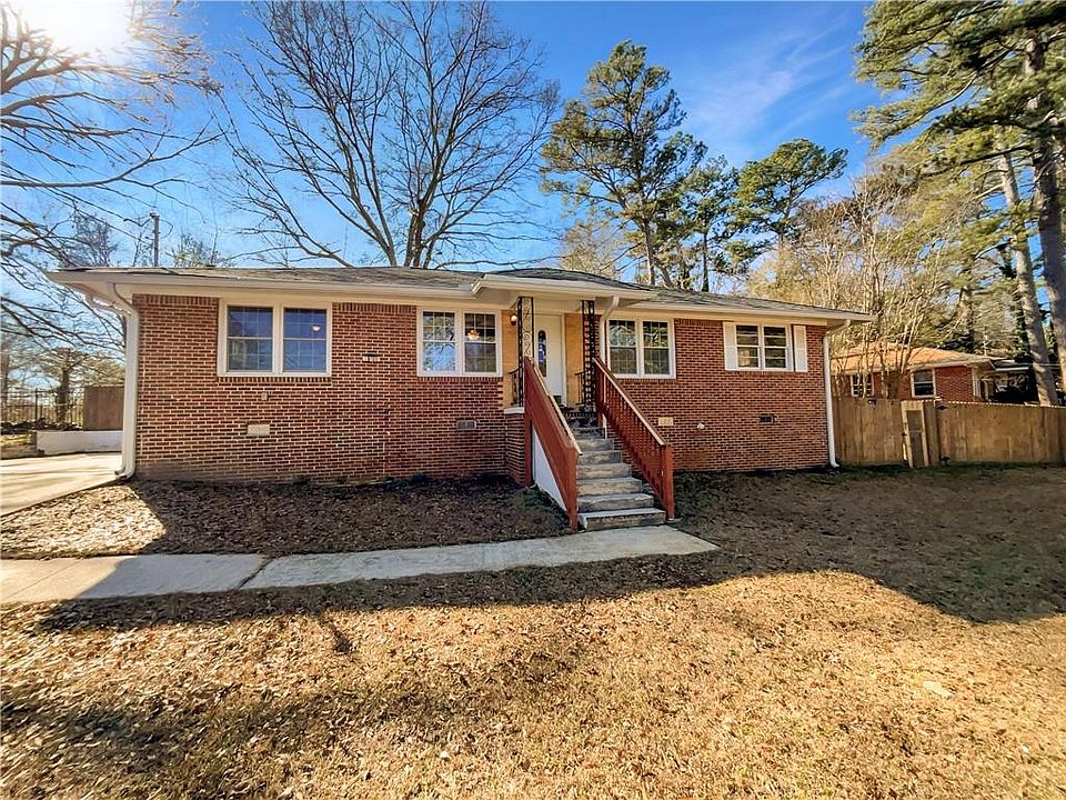 1st image of 1367 Oakview Cir