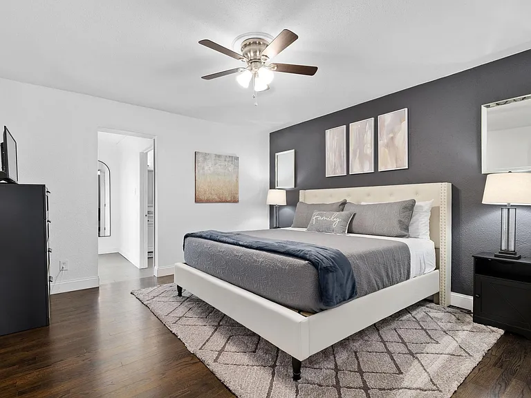 3364 Darvany Dr — Photo 13