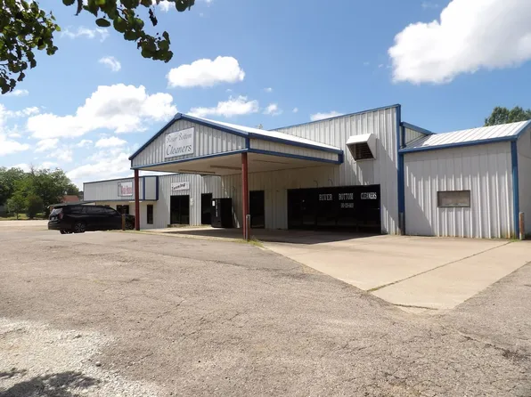 505 E Duke St, Hugo, OK 74743
